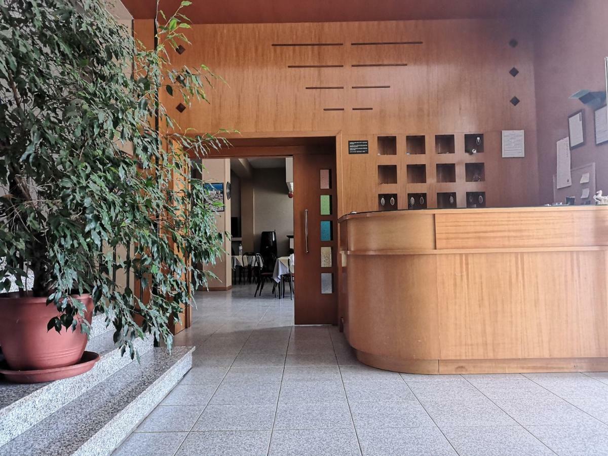 Hotel Ausonia コリリアーノ・カーラブロ エクステリア 写真